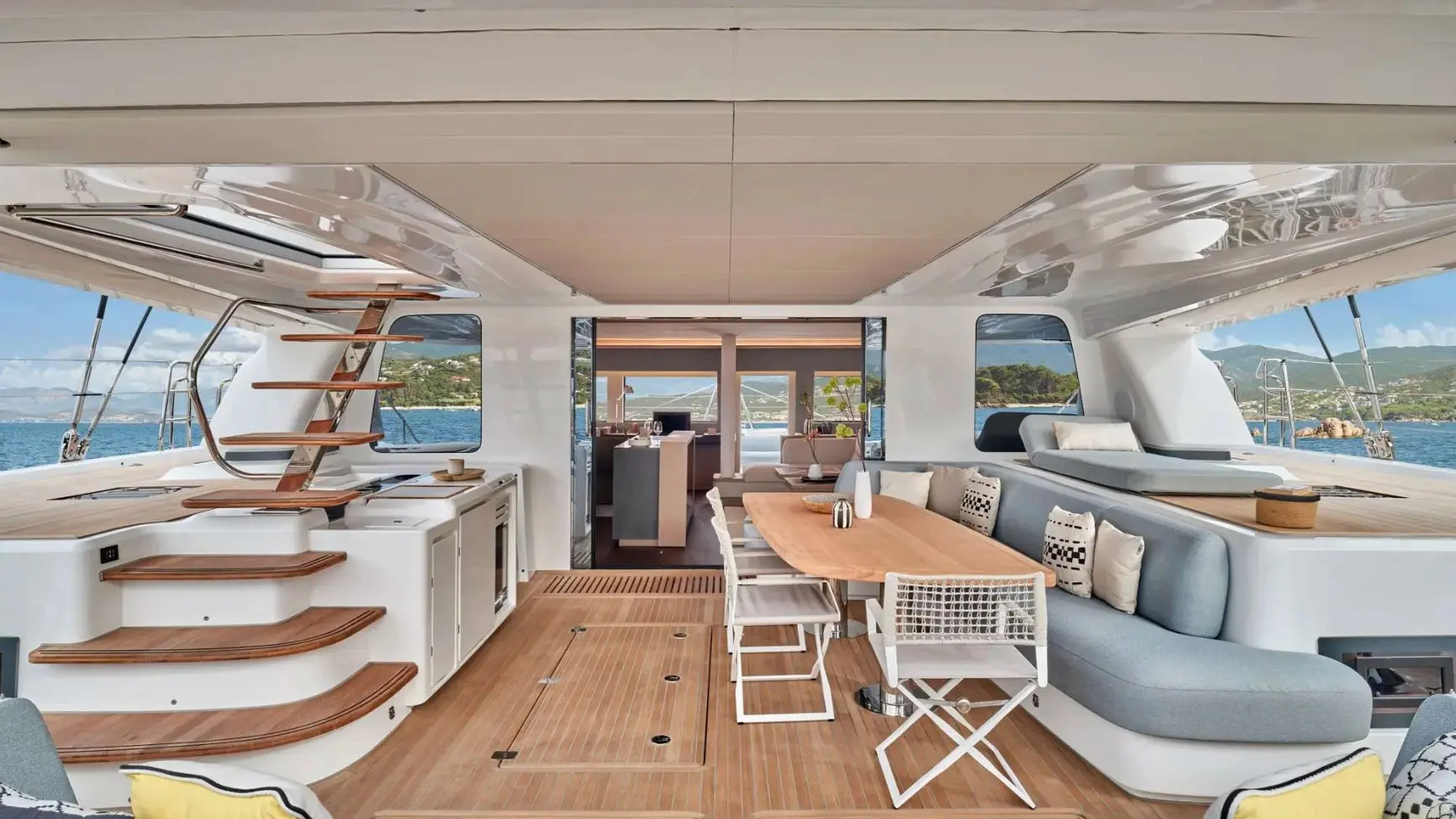 catamaran_reverie