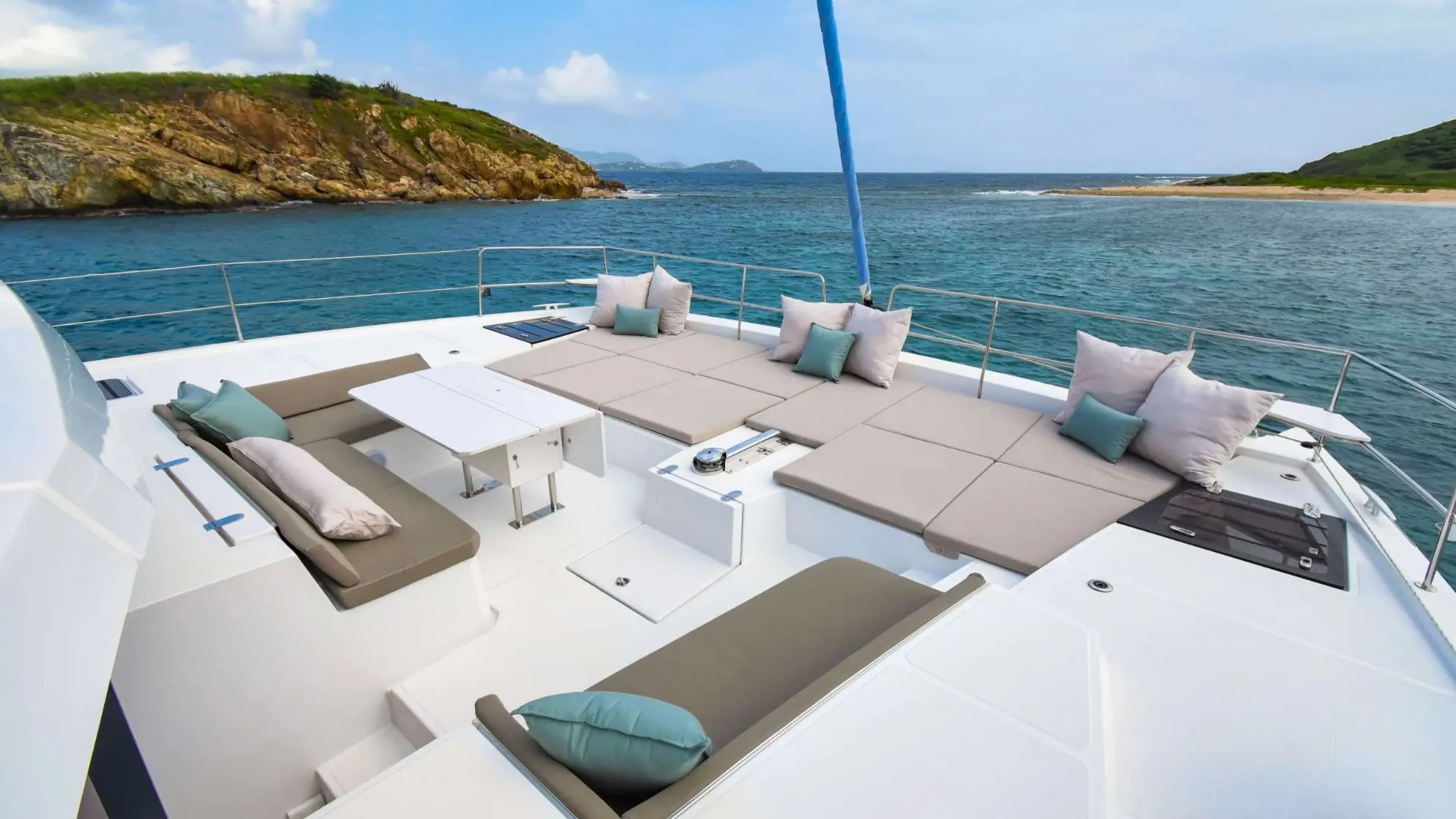 bali_catamaran_deck