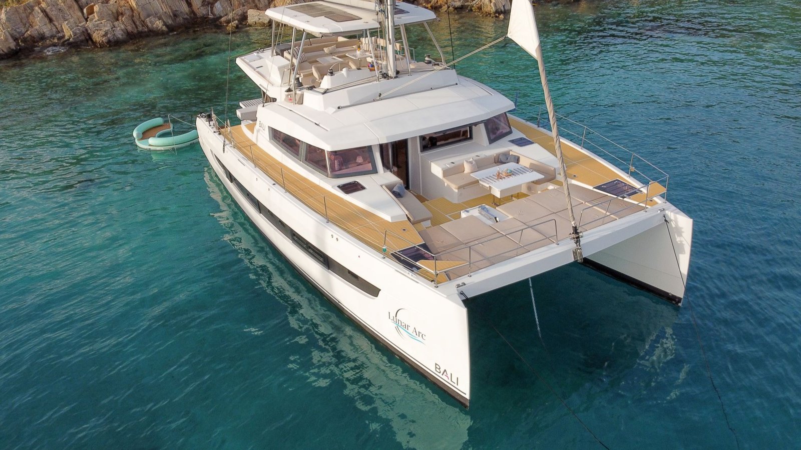 Yacht video tour preview