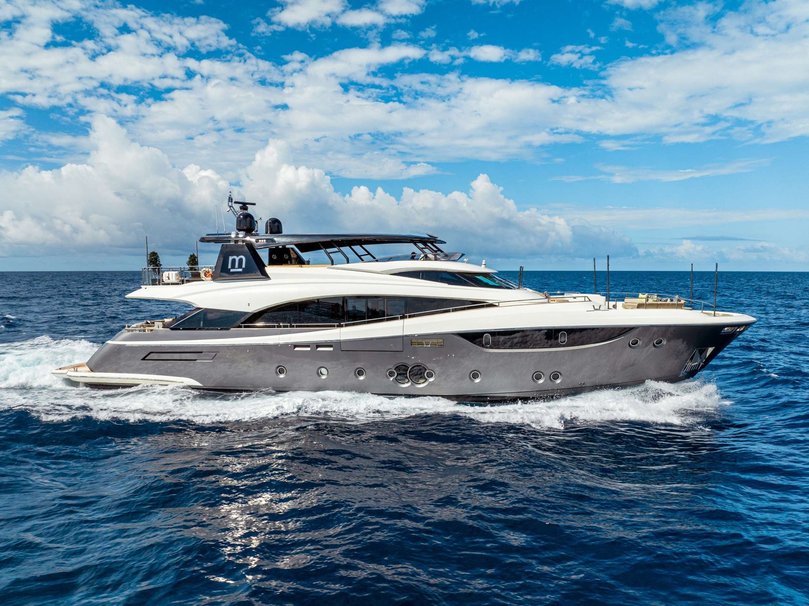 Yacht video tour preview