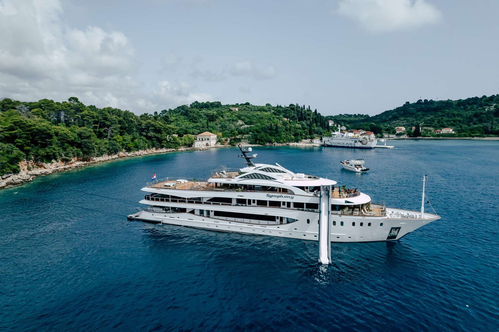 Yacht video tour preview