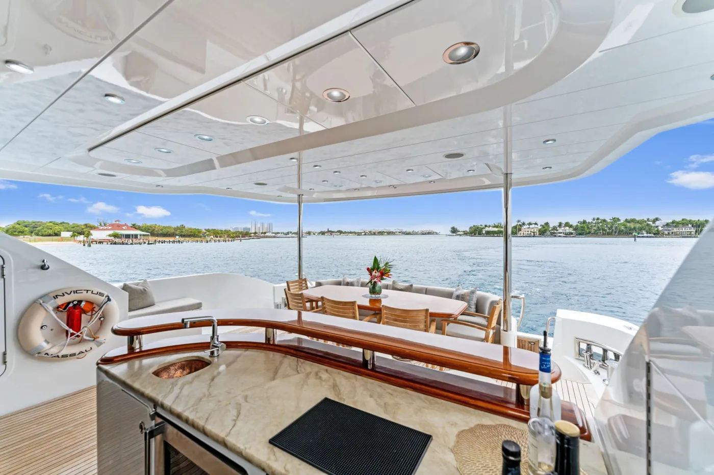 <p>Aft Deck bar</p>