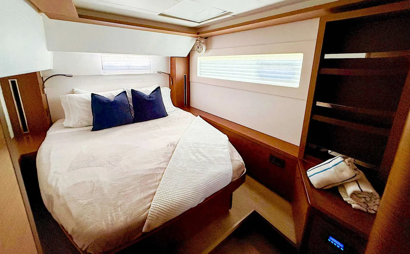 <p>Starboard aft guest queen</p>
