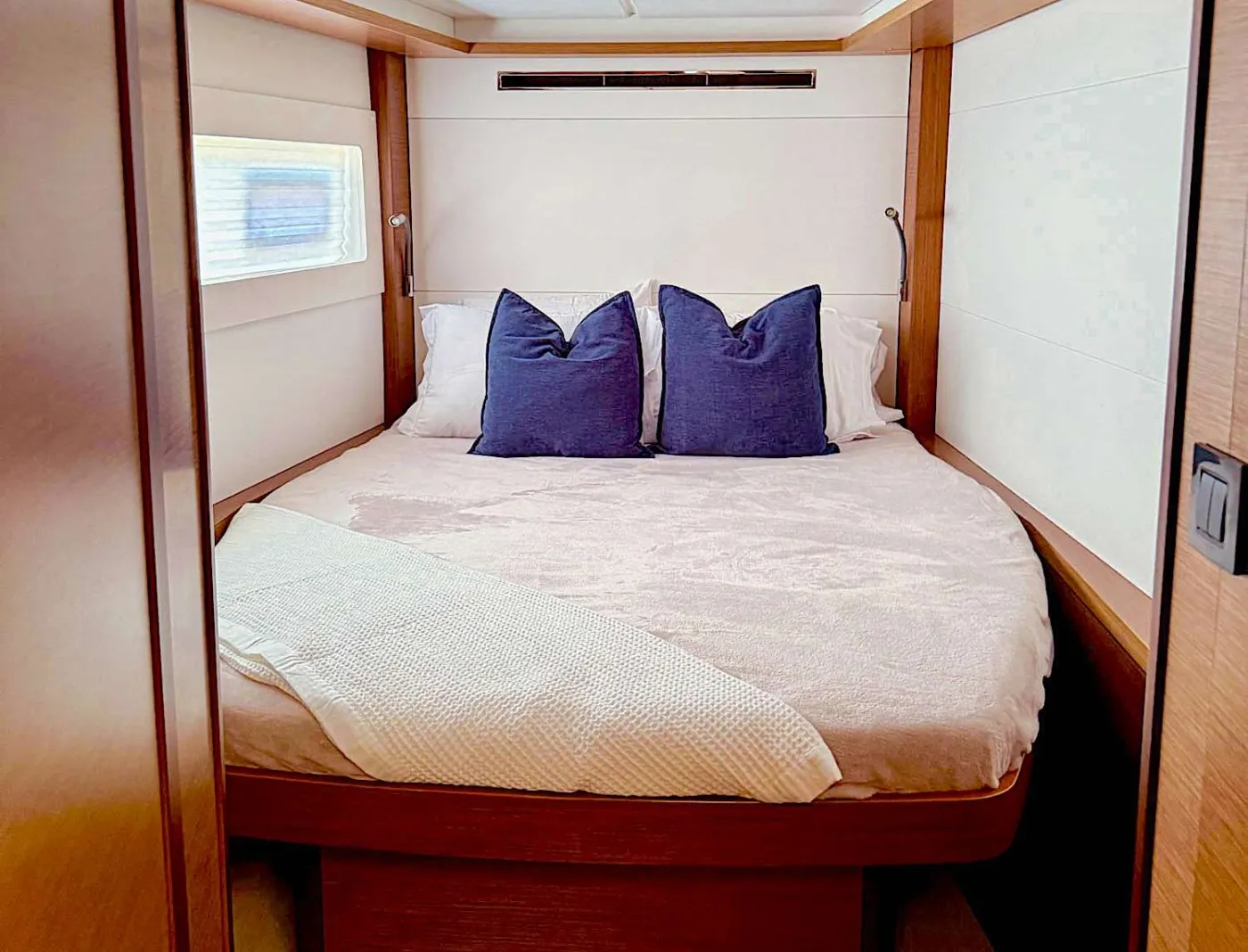 <p>Port forward guest queen</p>