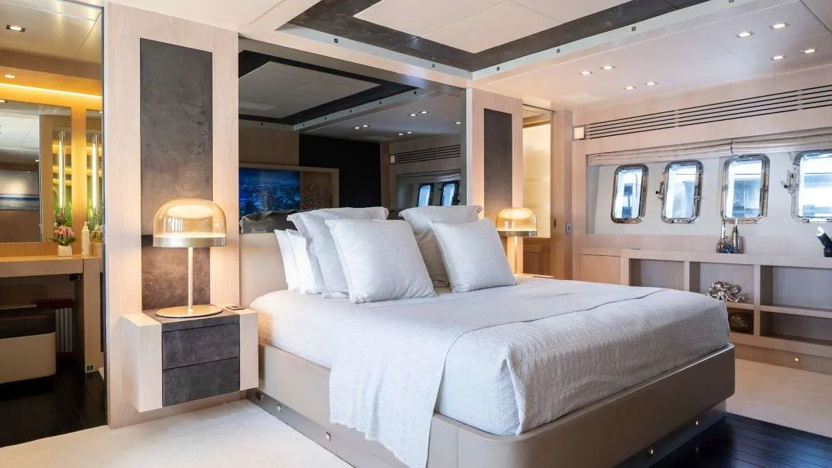 <p>King Master Stateroom </p>