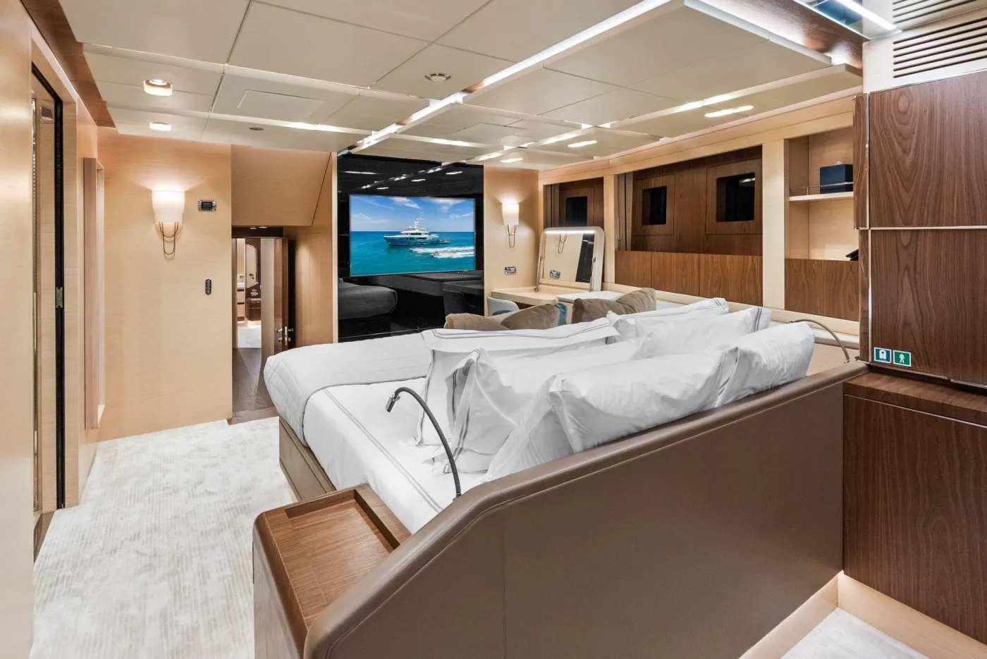 <p>VIP Stateroom</p>