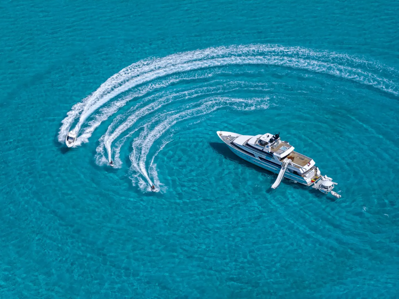 <p>3 Seater Yamaha Wave Runners</p>
