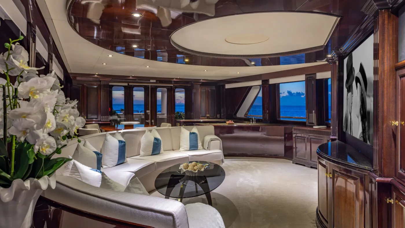 <p>Skylounge</p>