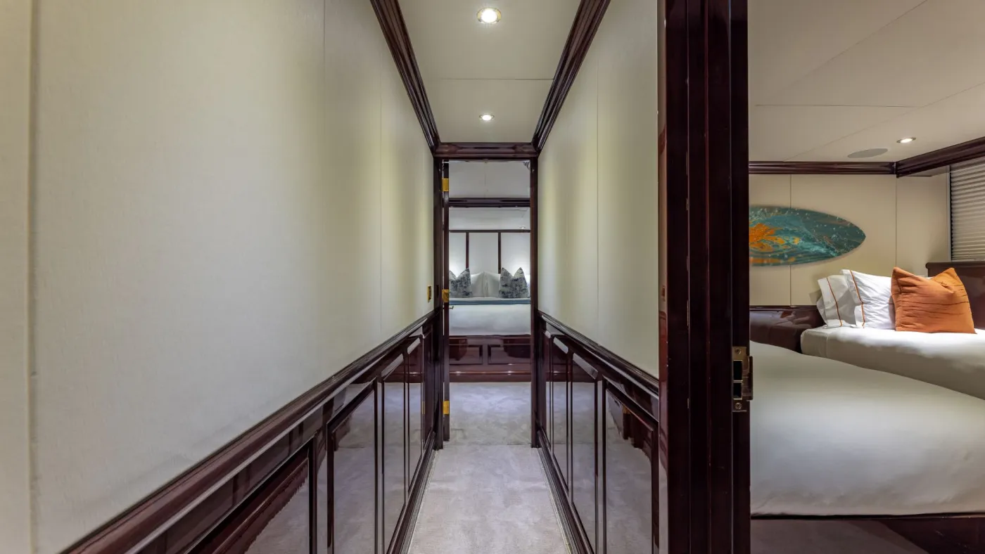 <p>Hallway</p>