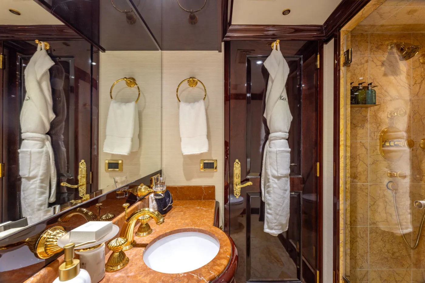 <p>Twin Ensuite</p>