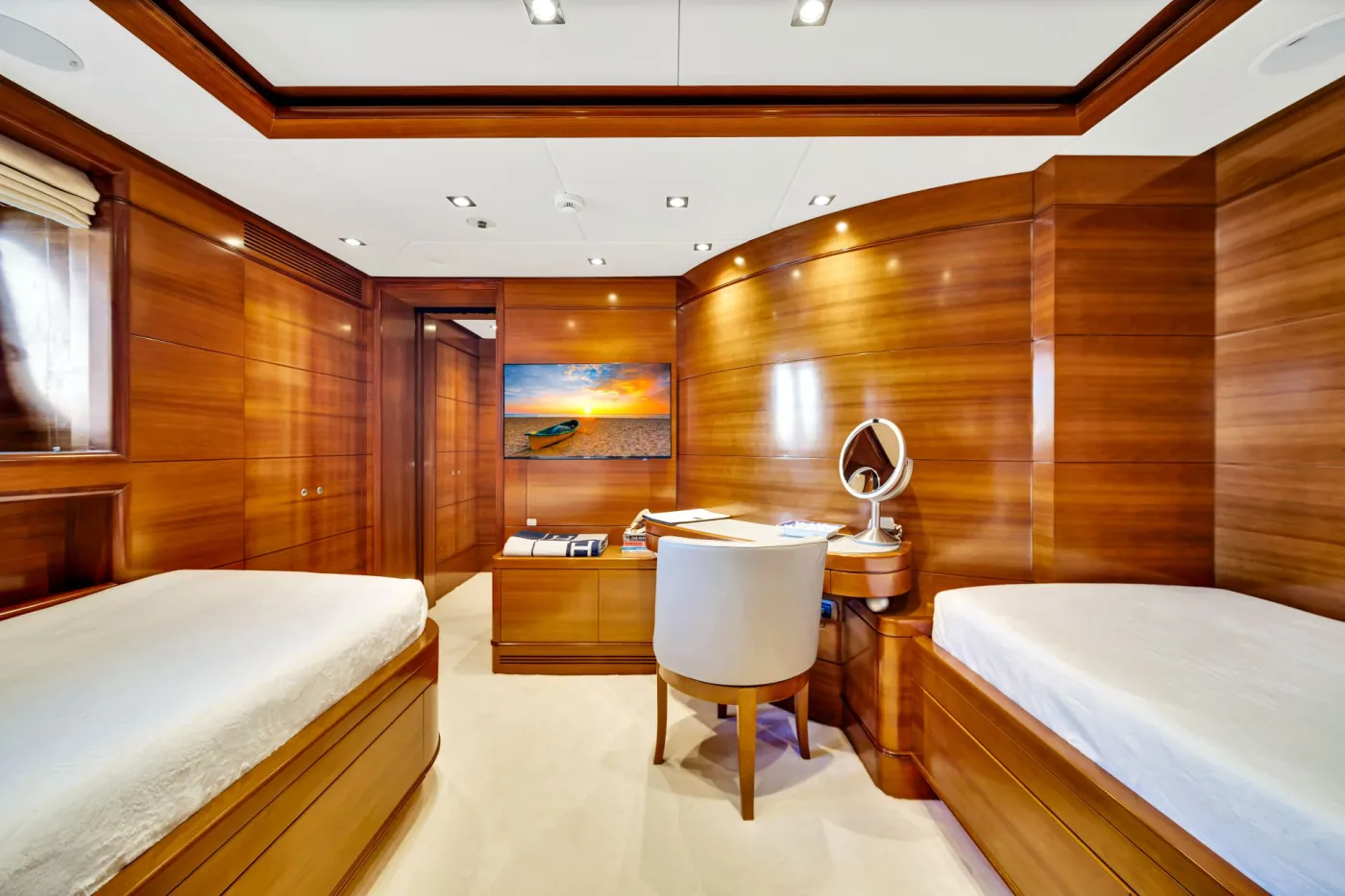 <p>Port & Starboard Twin #1</p>