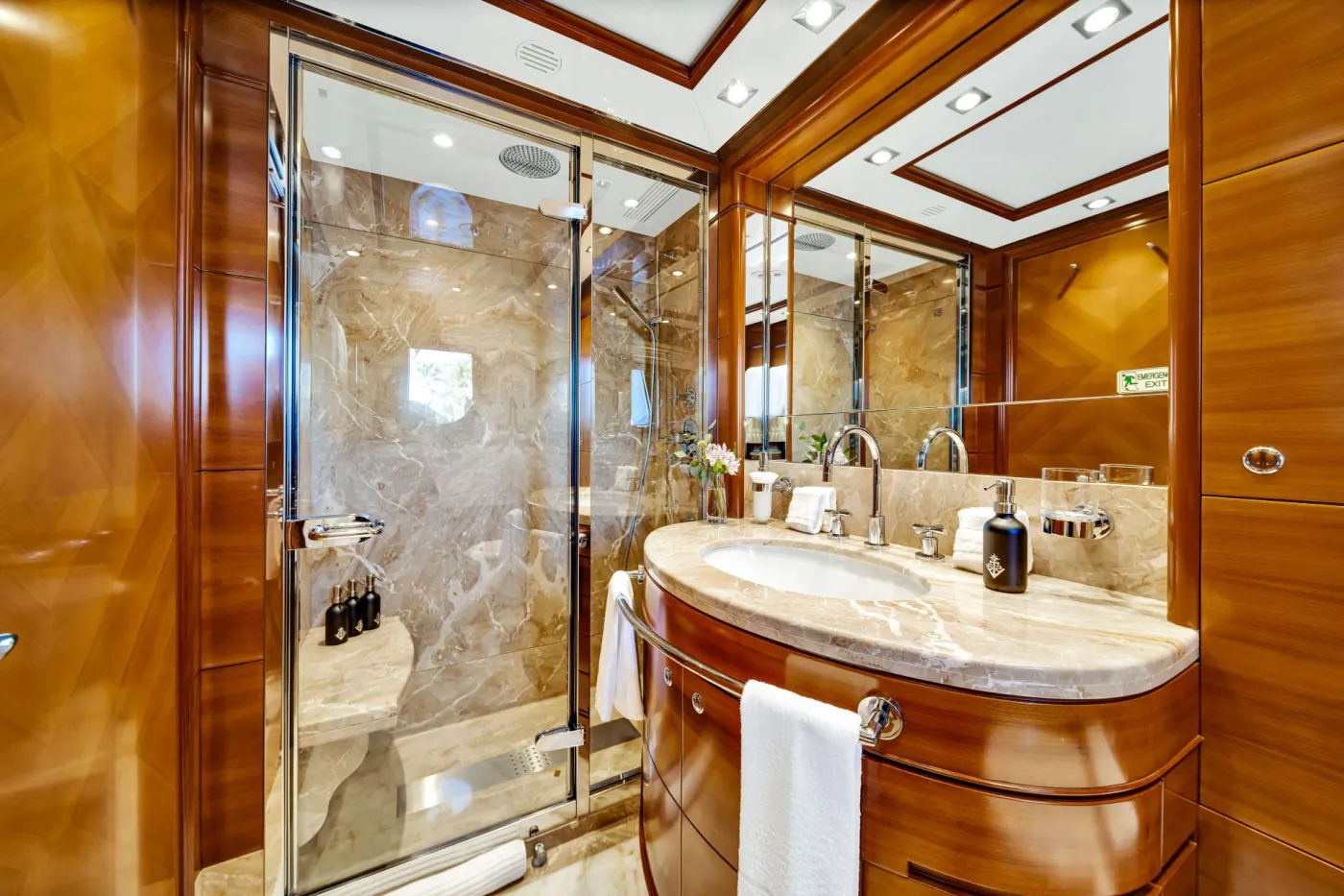 <p>Twin Ensuite #1</p>
