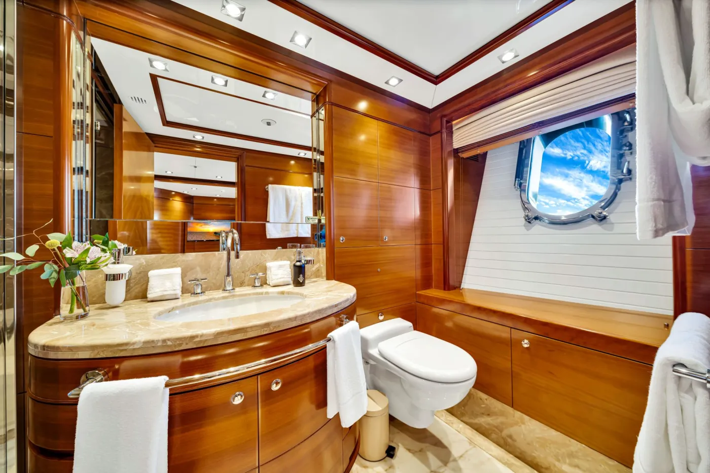 <p>Twin Ensuite #1</p>