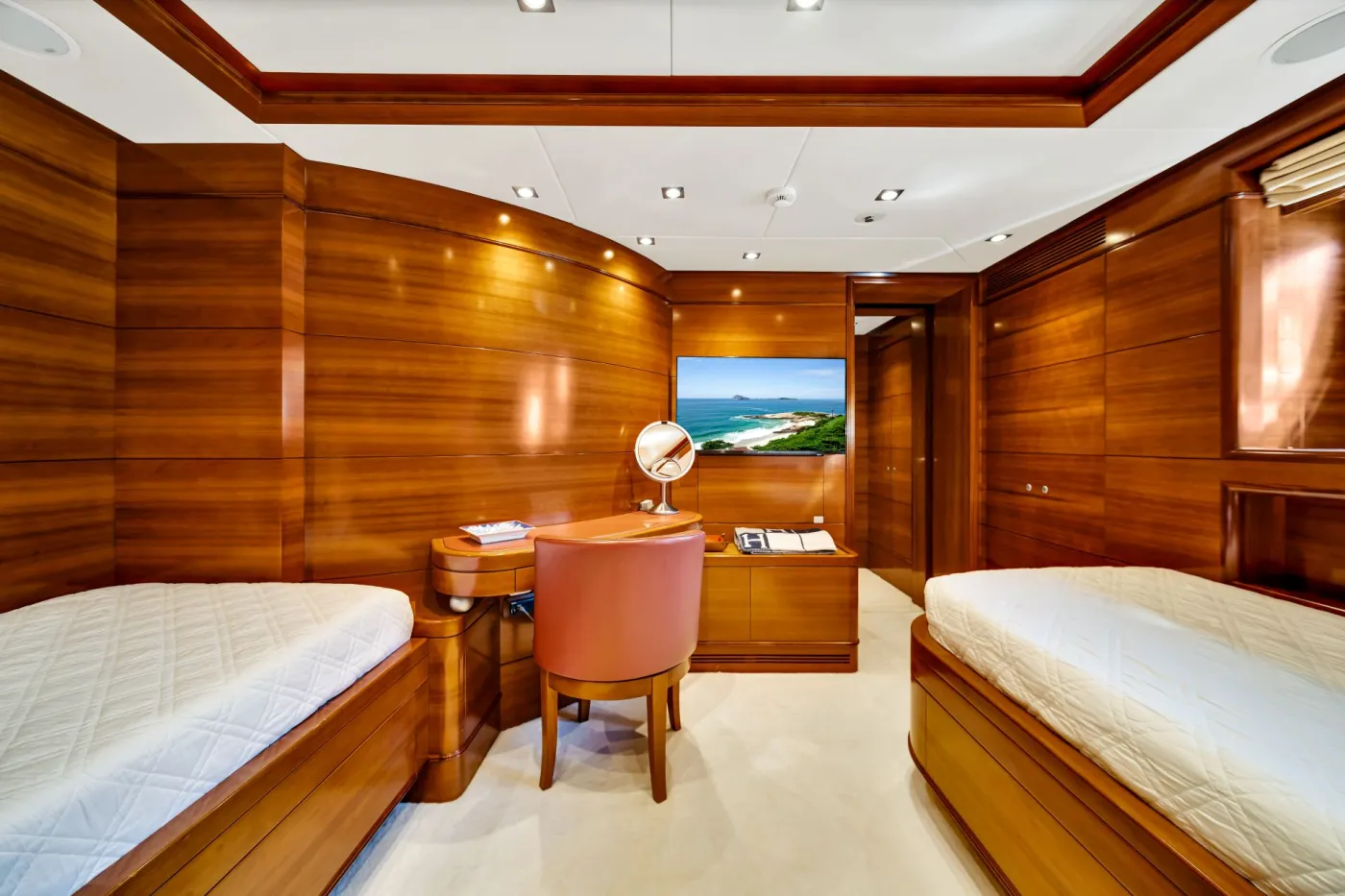 <p>Port & Starboard Twin #2</p>