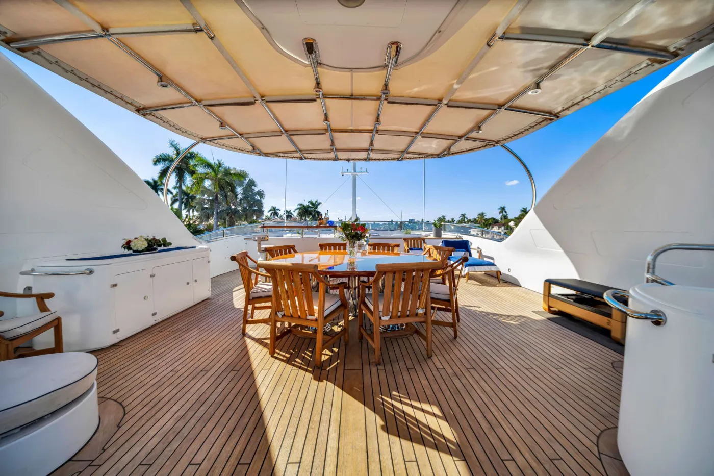<p>Sundeck</p>