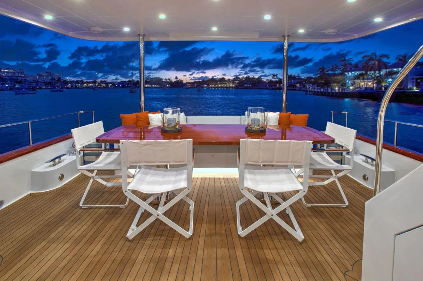 <p>Aft Deck Dining</p>