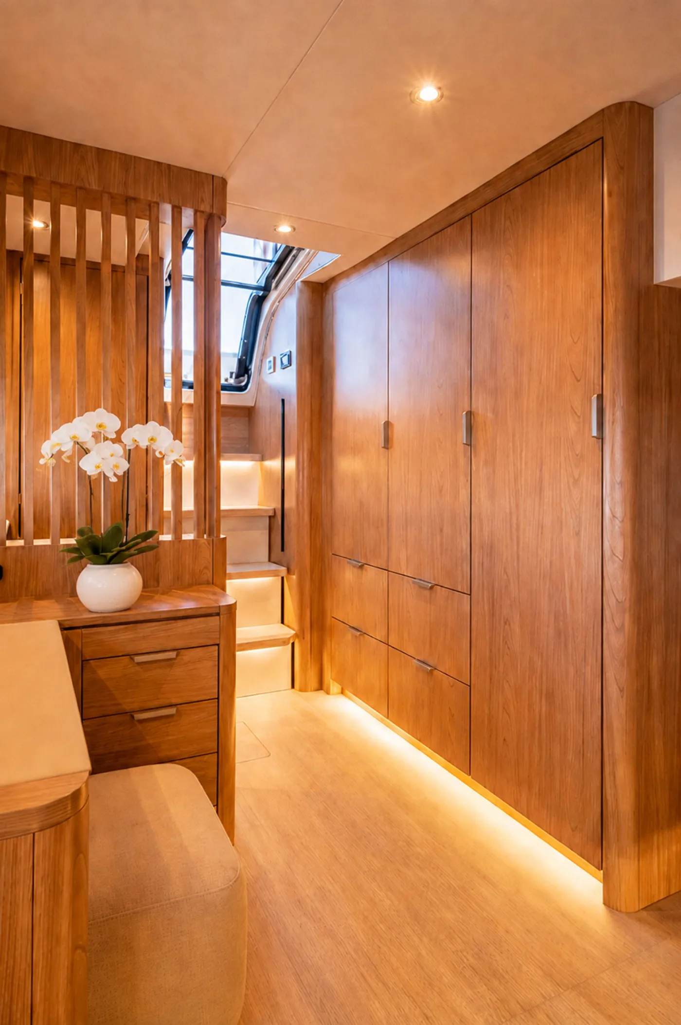 <p>Master Cabin</p>