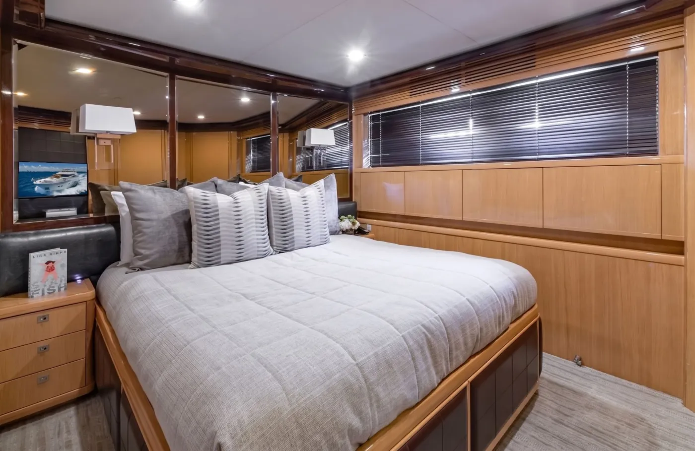 <p>Guest stateroom</p>