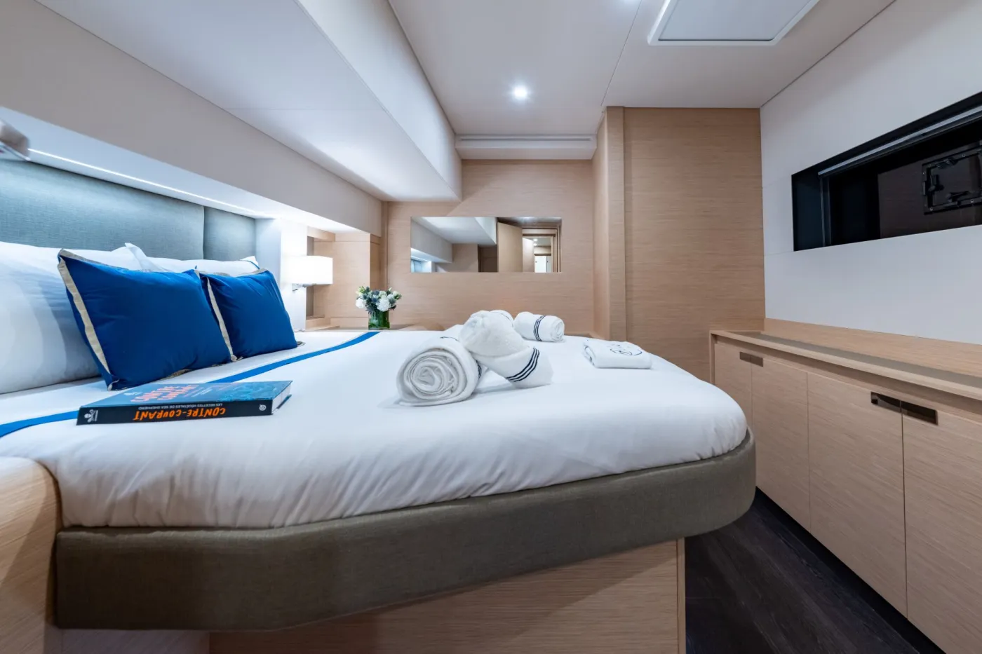 <p>VIP 2 Portside</p>