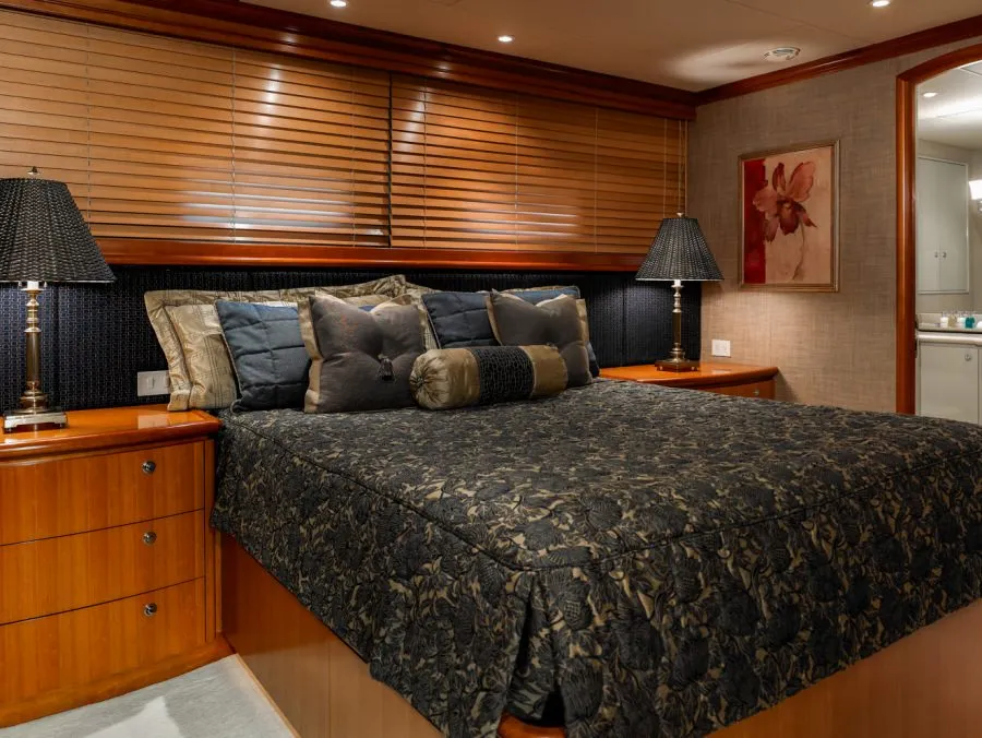 <p>En-Suite VIP Stateroom</p>