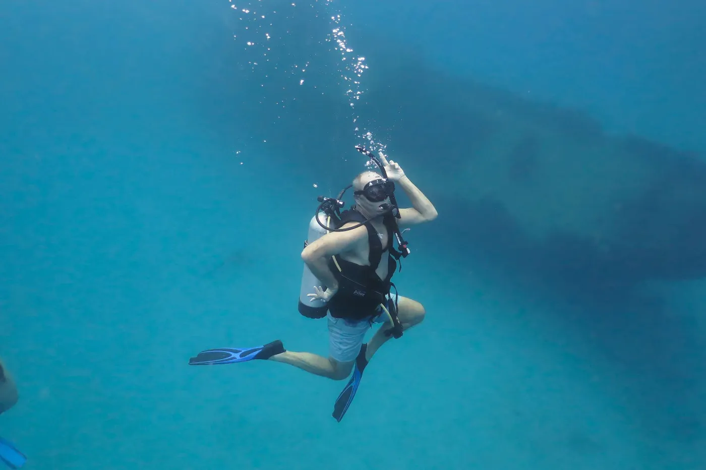 <p>We have snorkel and dive equipment for children. Also: lots of games and floaties if the children just want to relax.</p>
