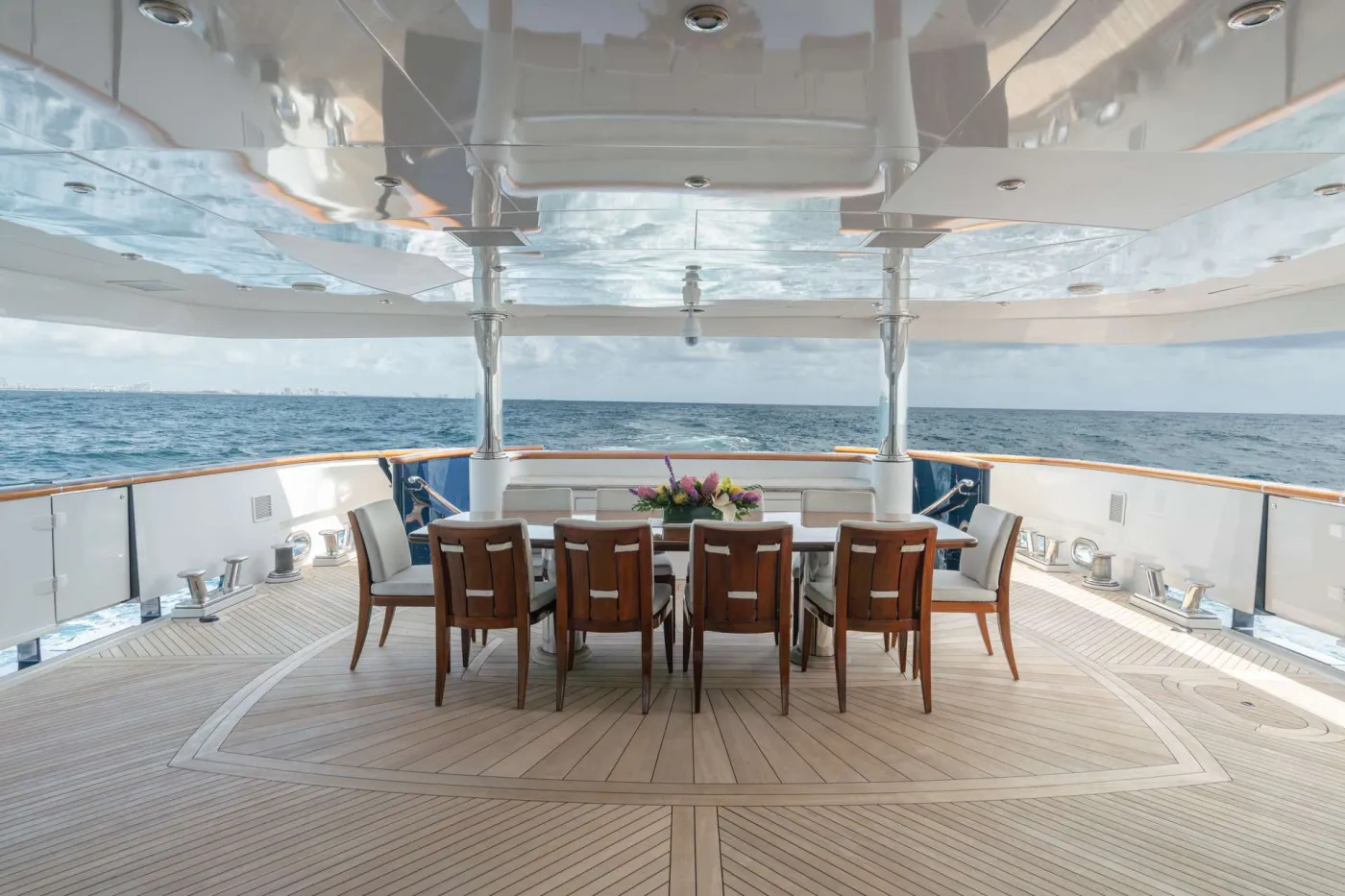 <p>Aft Deck Dining</p>