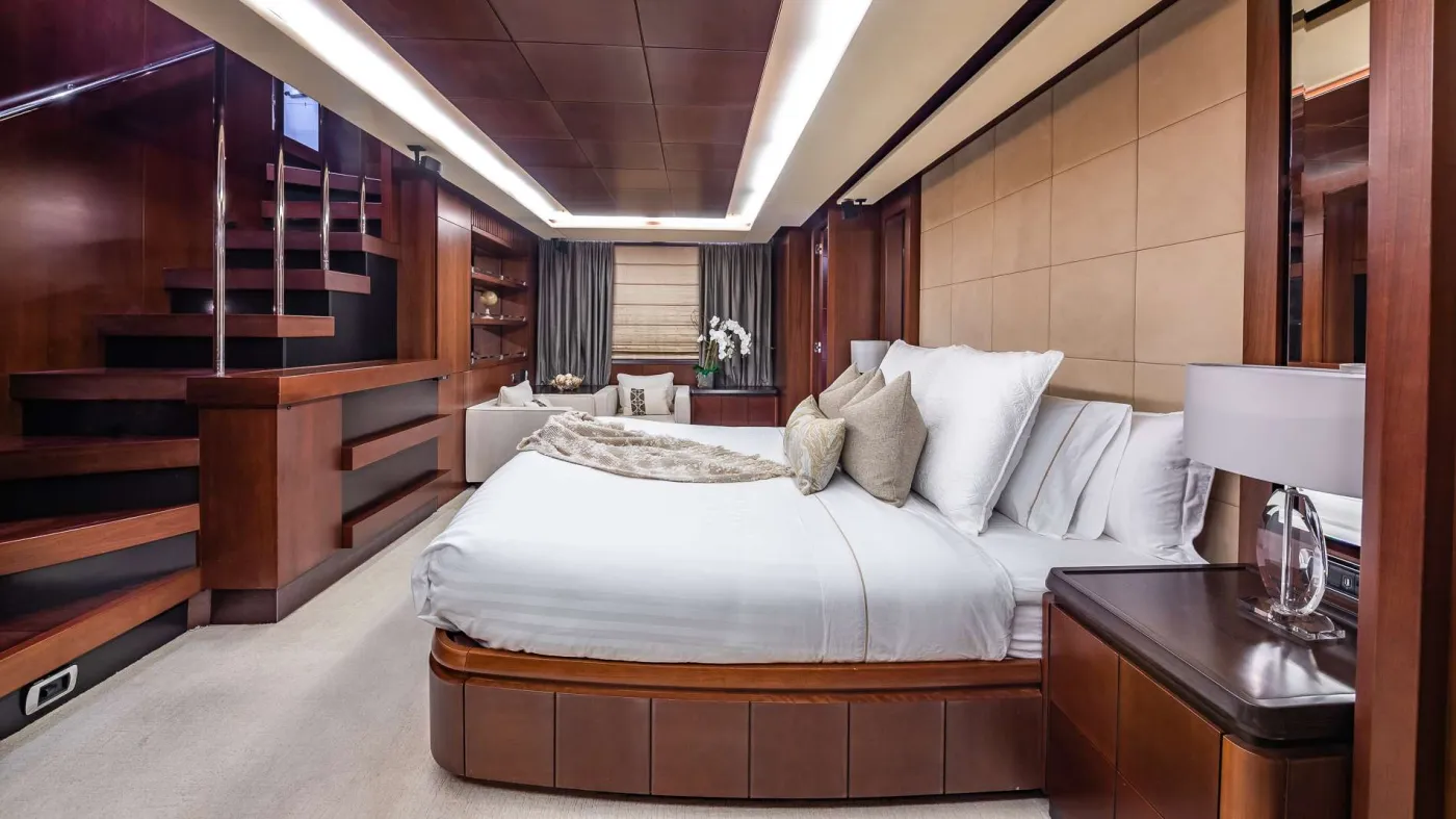 <p>Master Stateroom</p>