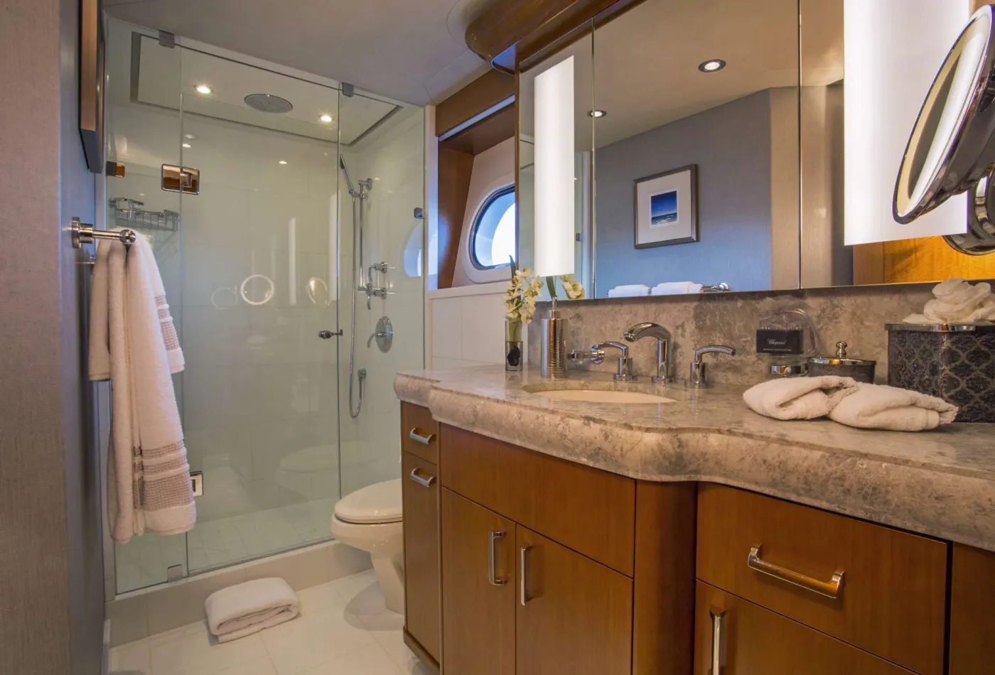 <p>Guest Bath</p>