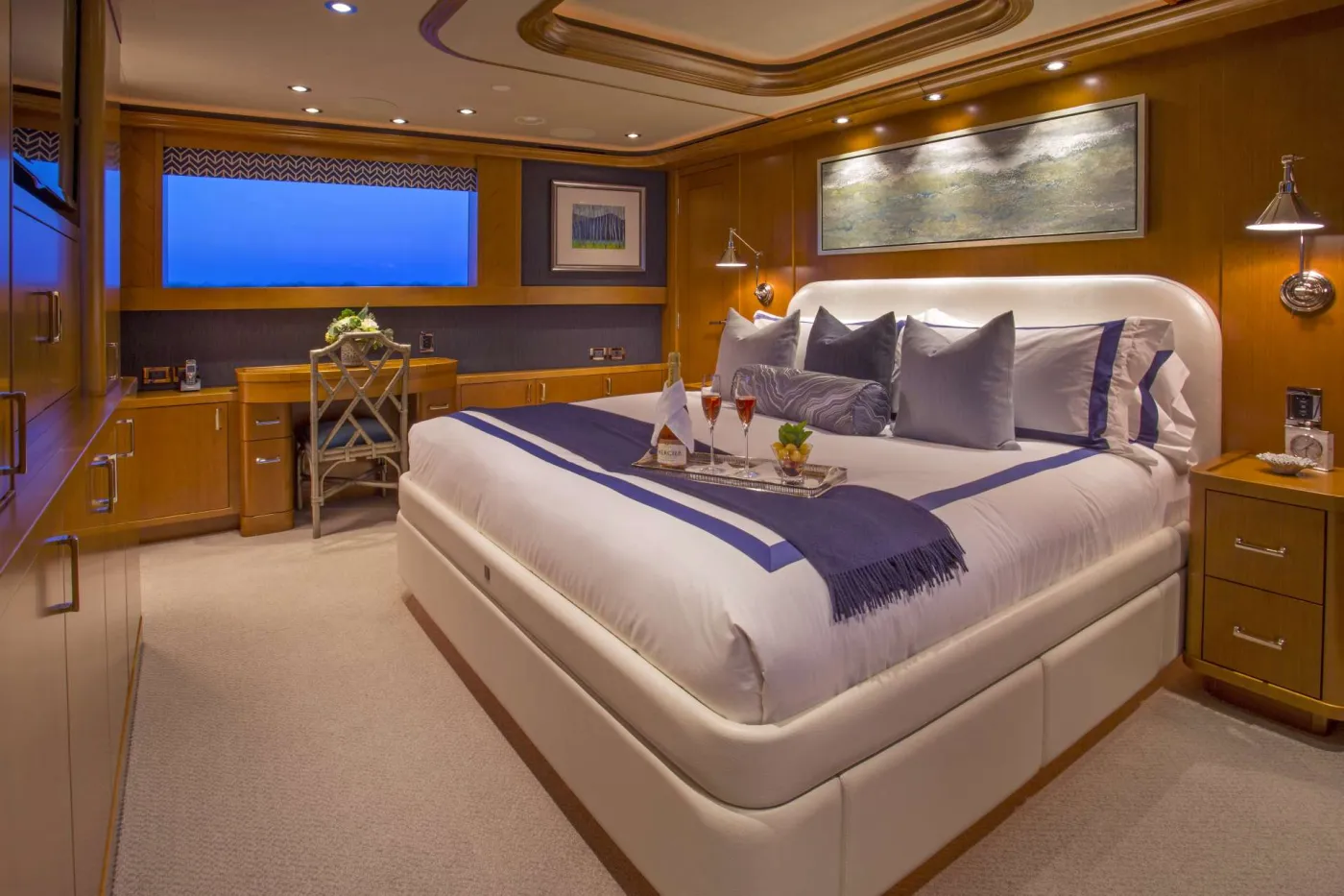 <p>Master Stateroom</p>