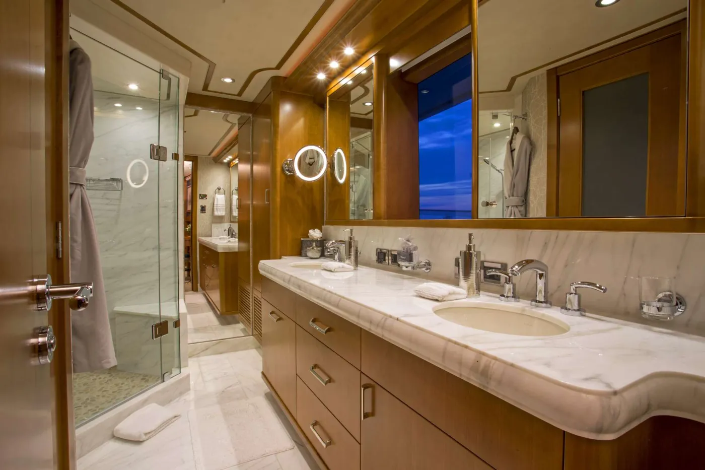 <p>Master Bath</p>