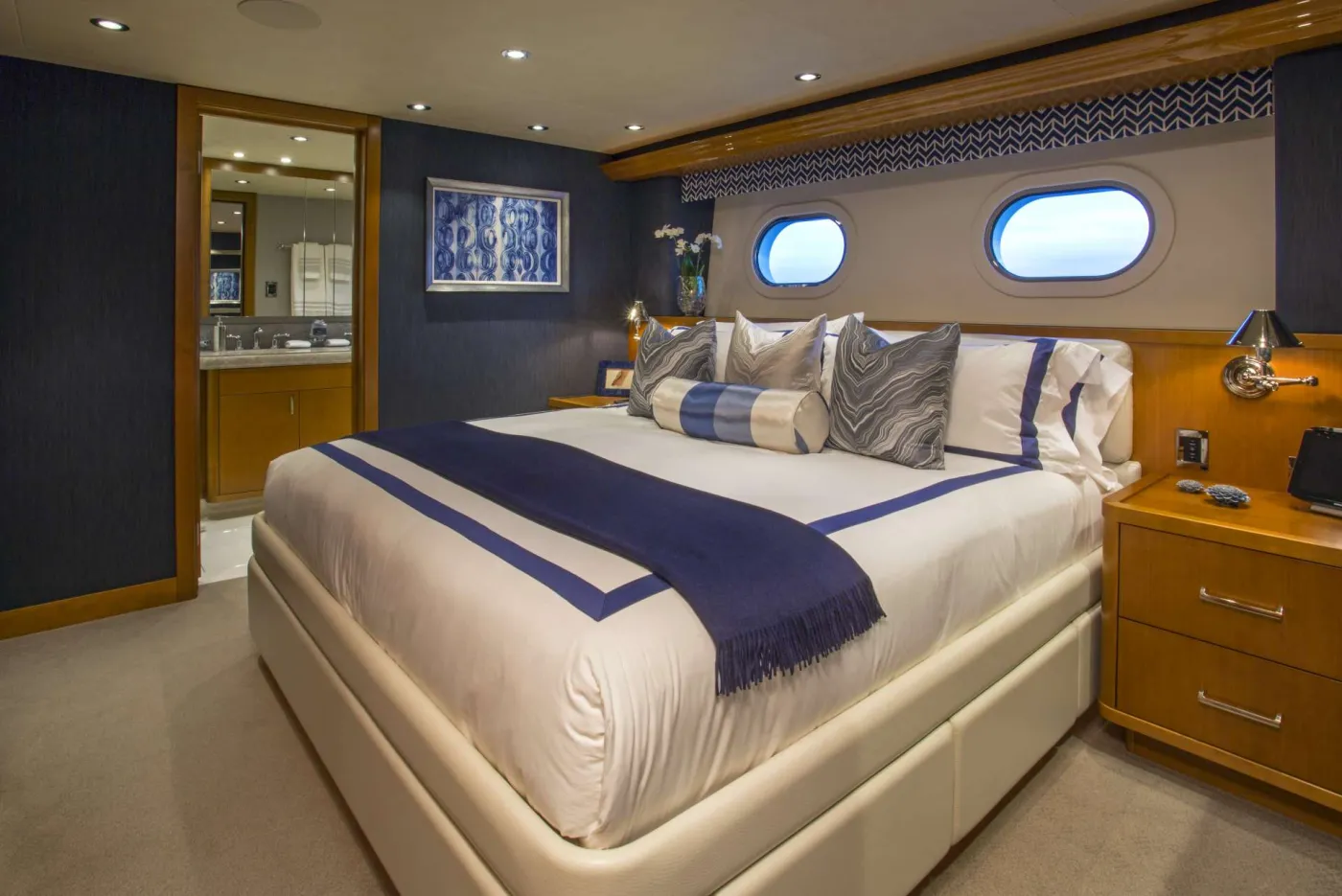 <p>VIP King Guest Stateroom </p>