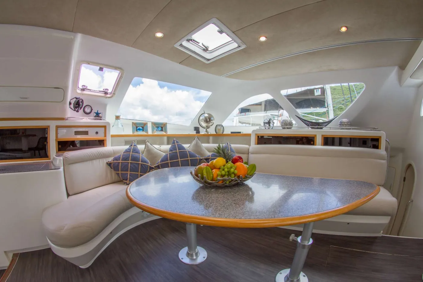 VOYAGE 580