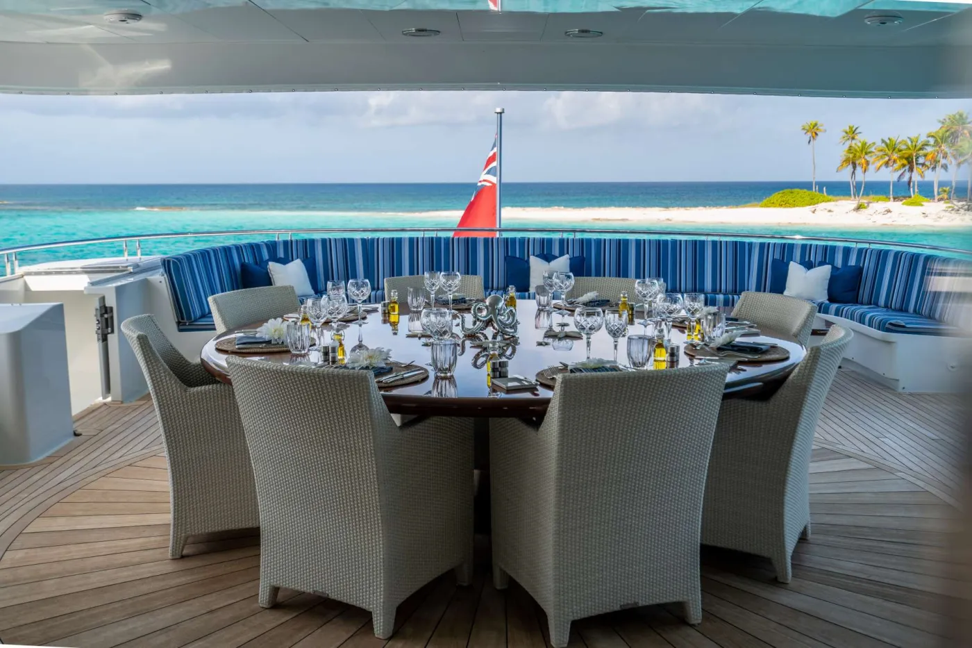 <p>Upper deck dining </p>