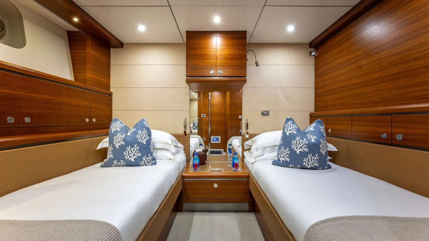 <p>Aft Twin Stateroom #2 with Pullman (Separate Staircase)</p>