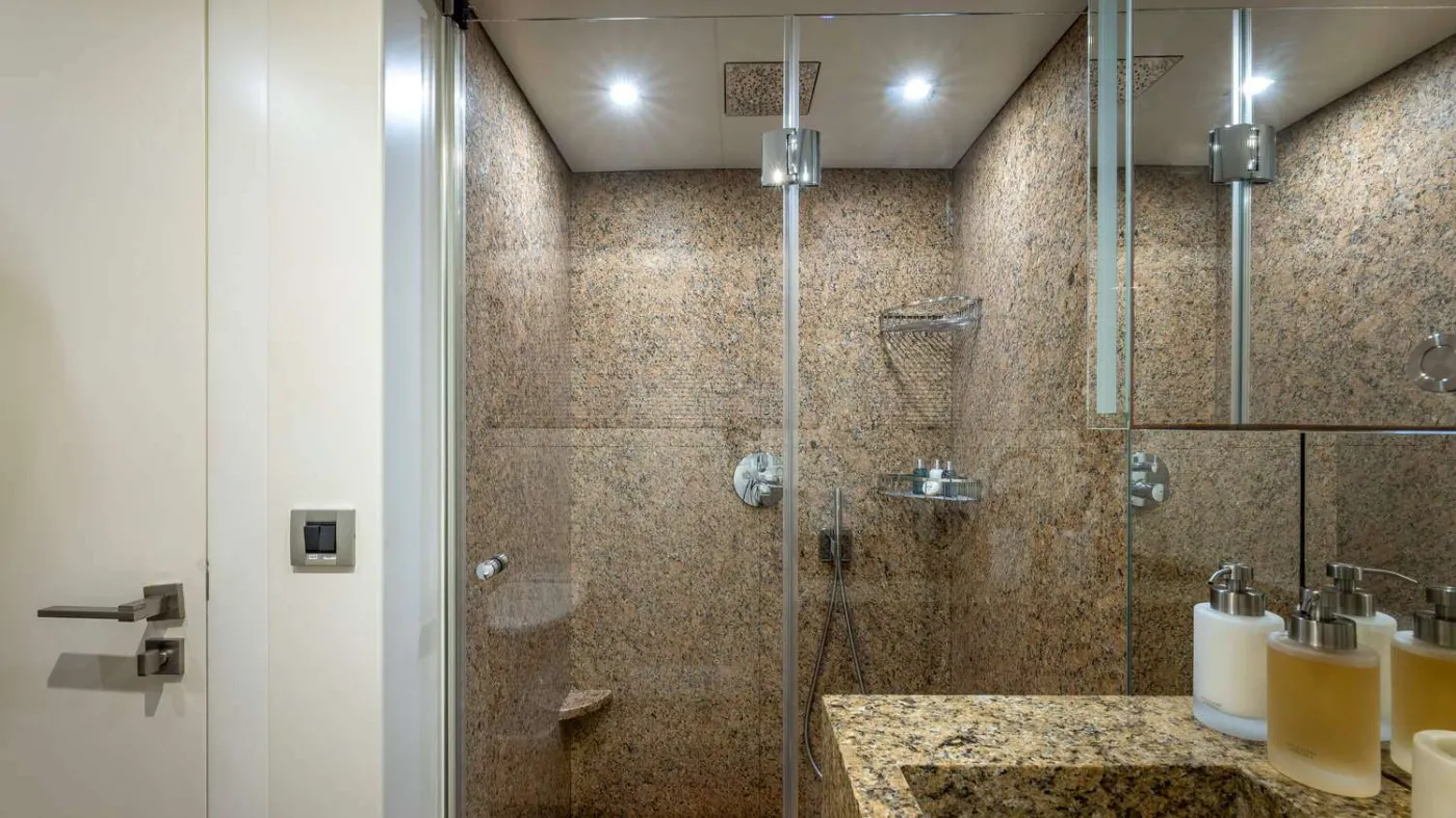 <p>VIP King Stateroom En-suite</p>