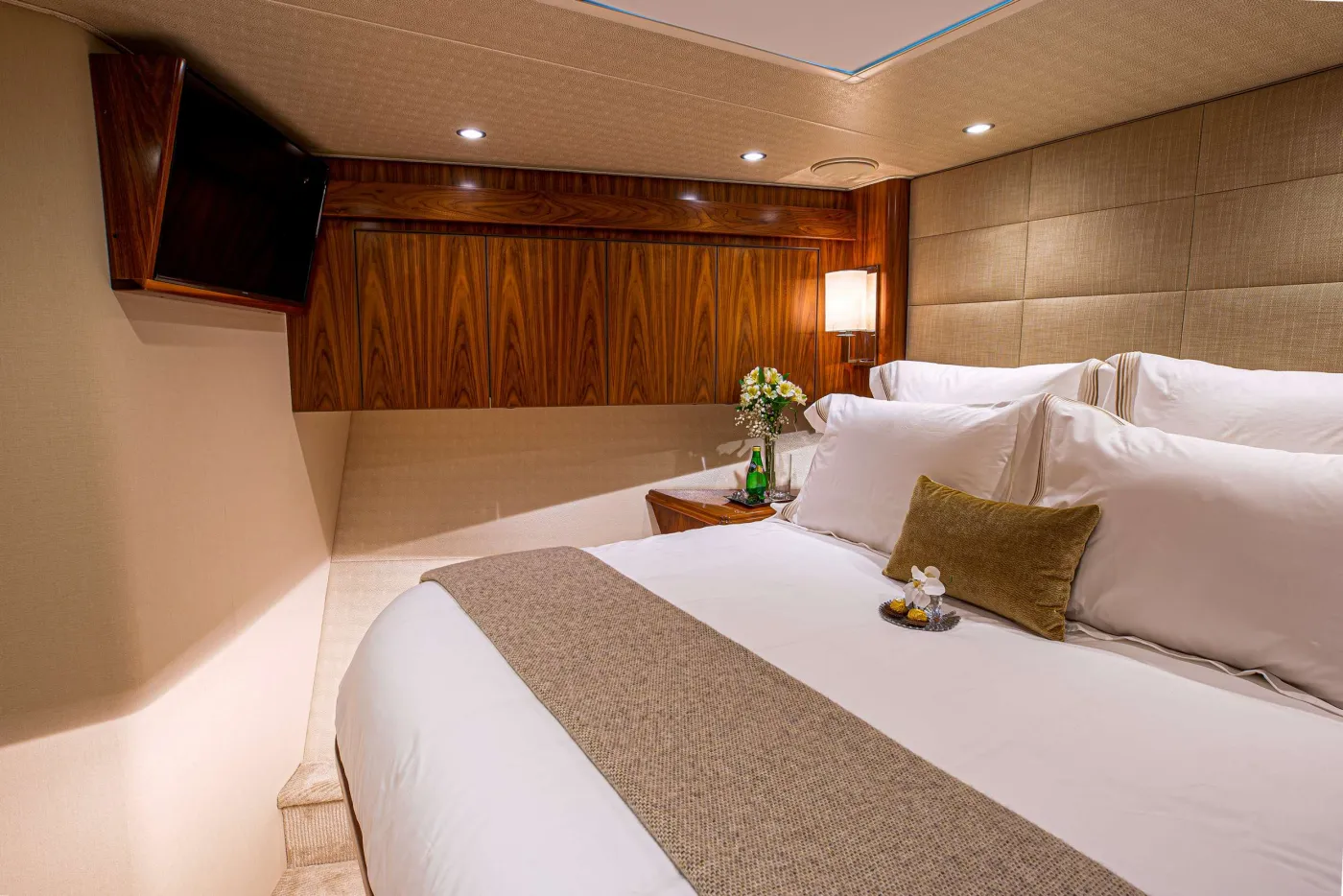 <p>Queen Stateroom</p>