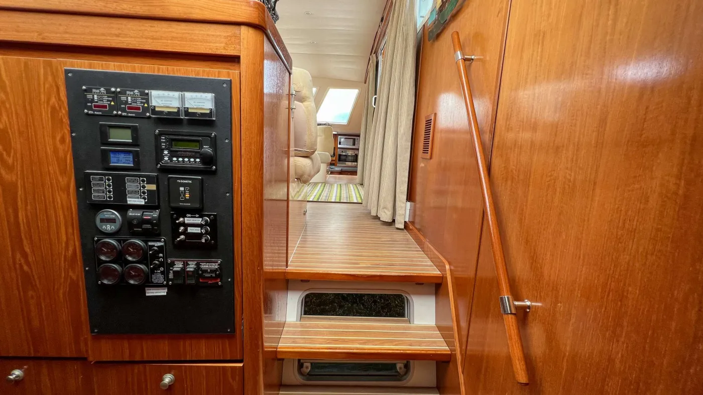 Ad Astra Lagoon 57