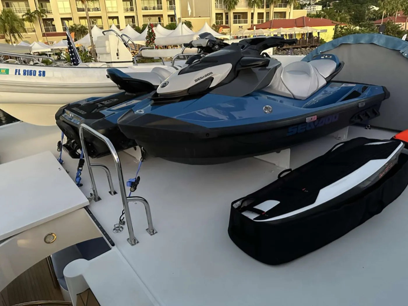 <p>Water Toys</p>