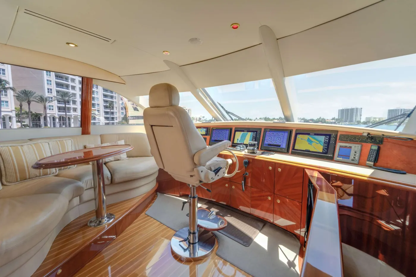 <p>Pilothouse</p>