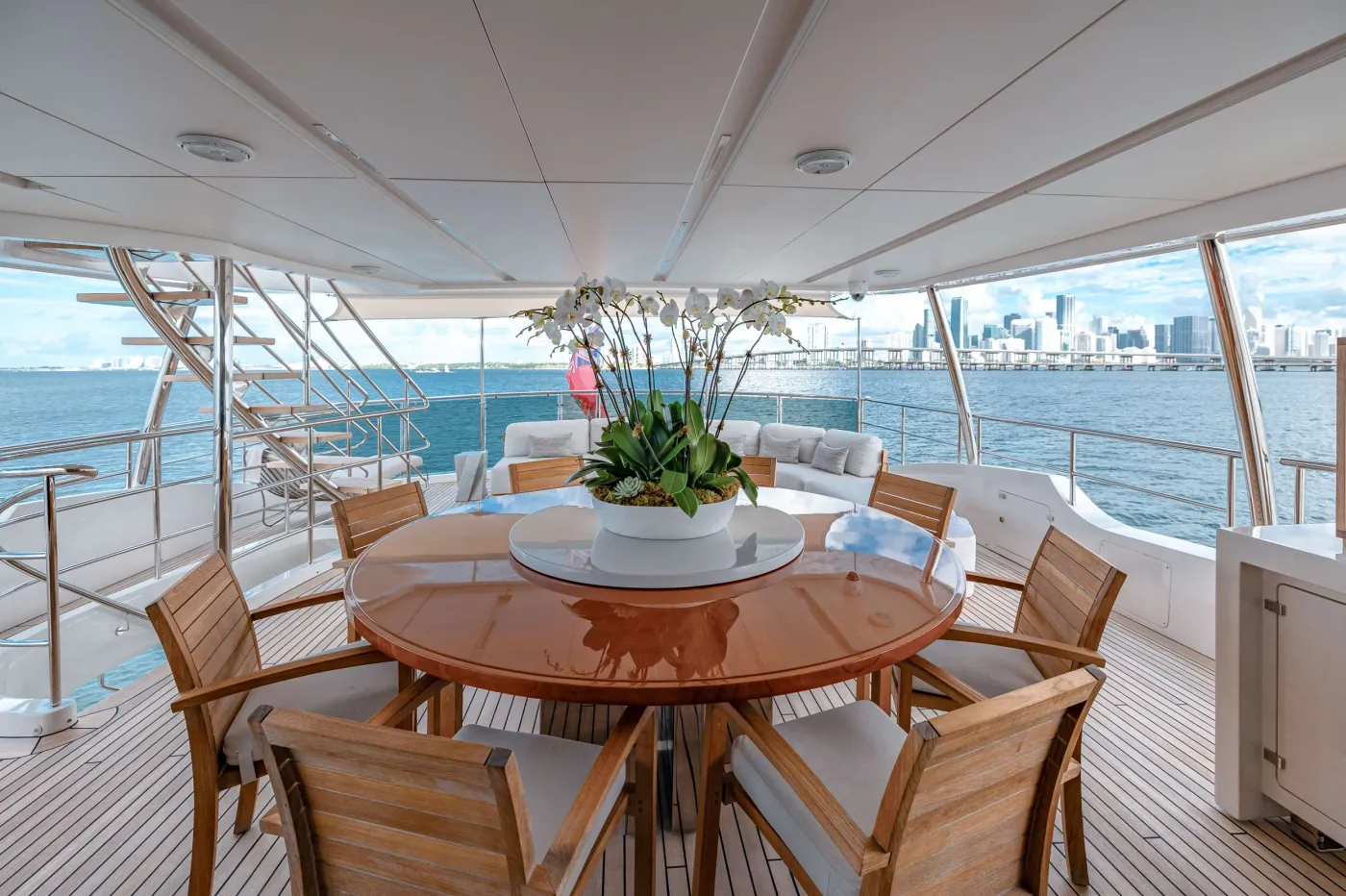 <p>Bridge Deck Aft</p>