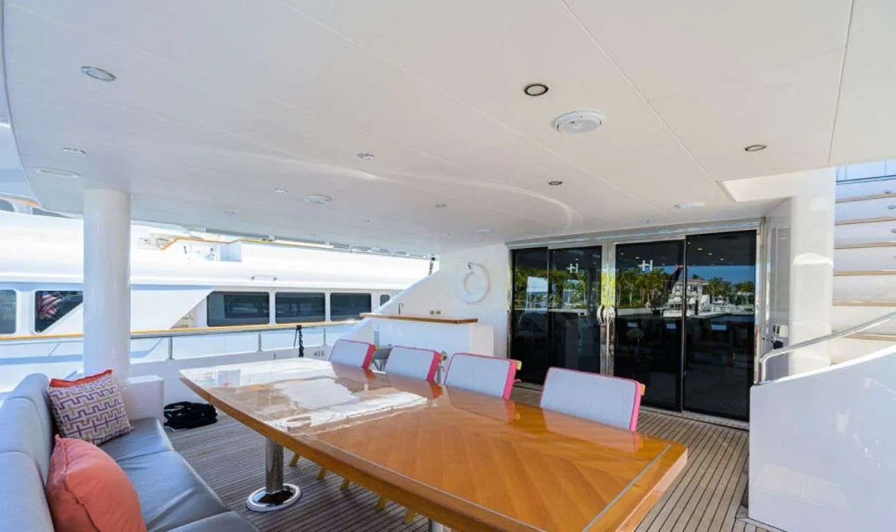 <p>Aft Deck Dining</p>