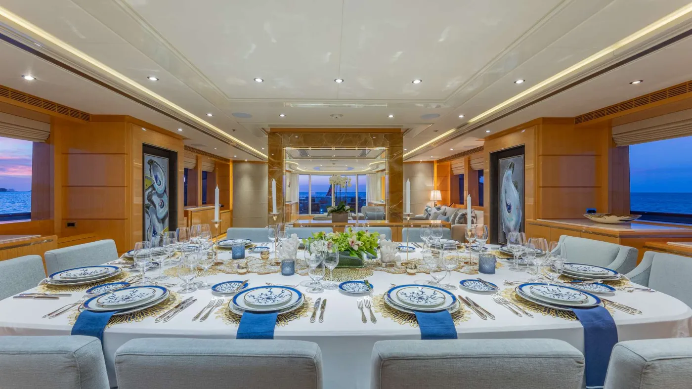 <p>Formal Dining</p>
