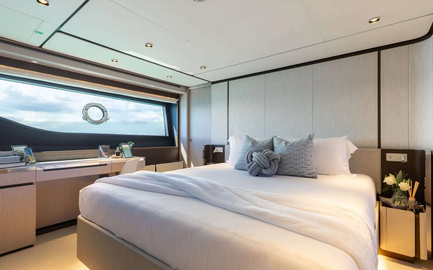 <p>Master Stateroom </p>