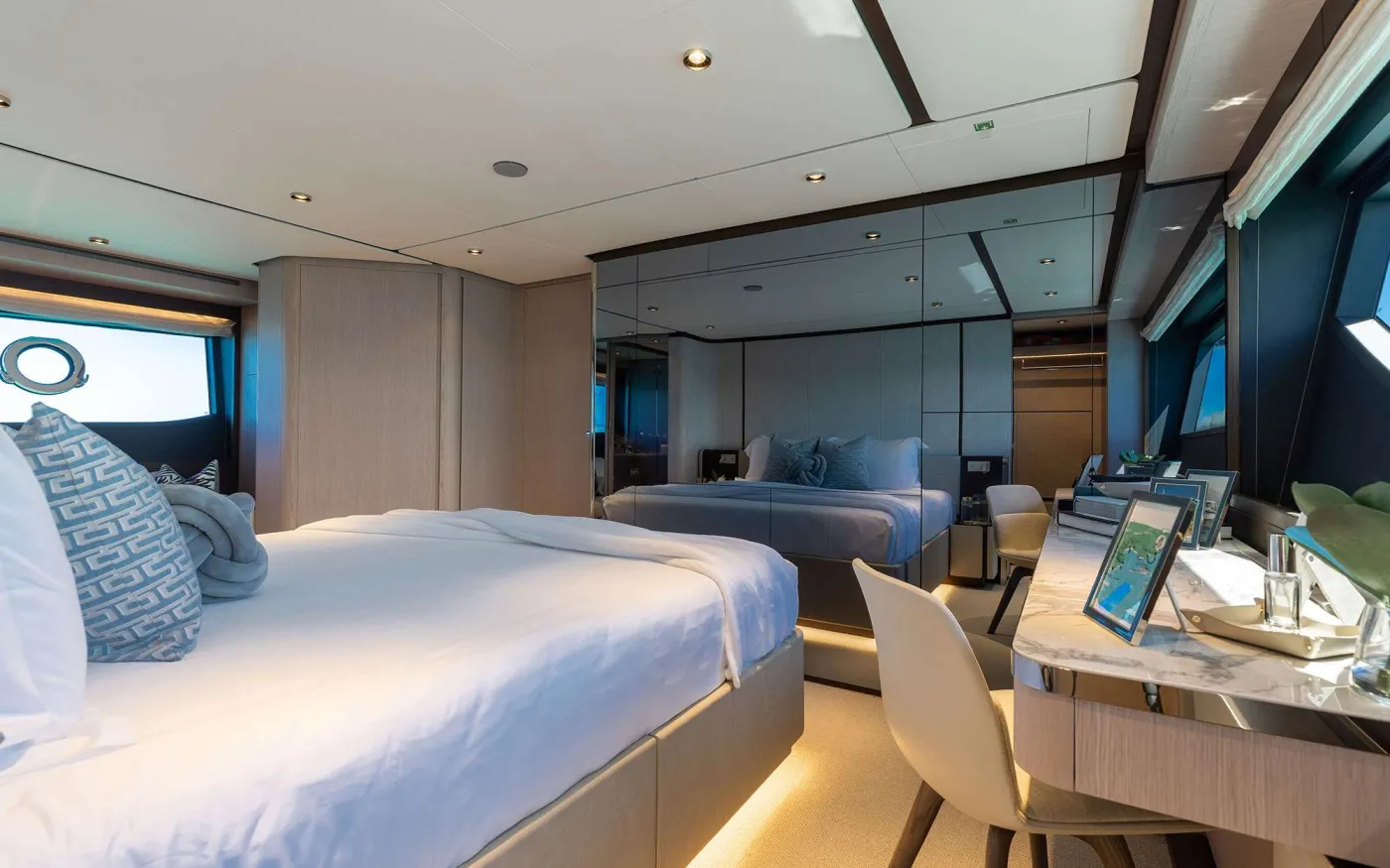 <p>Master Stateroom </p>