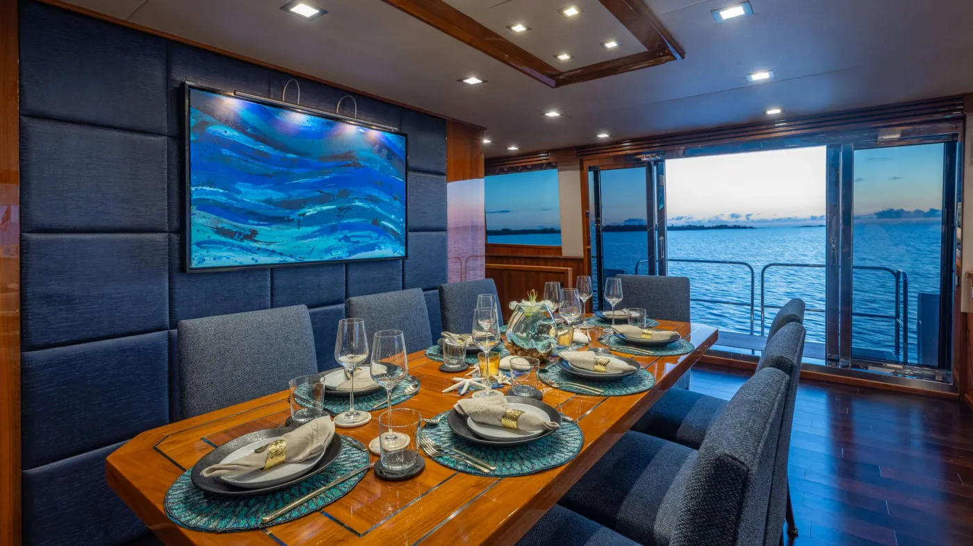 <p>Formal Dining</p>
