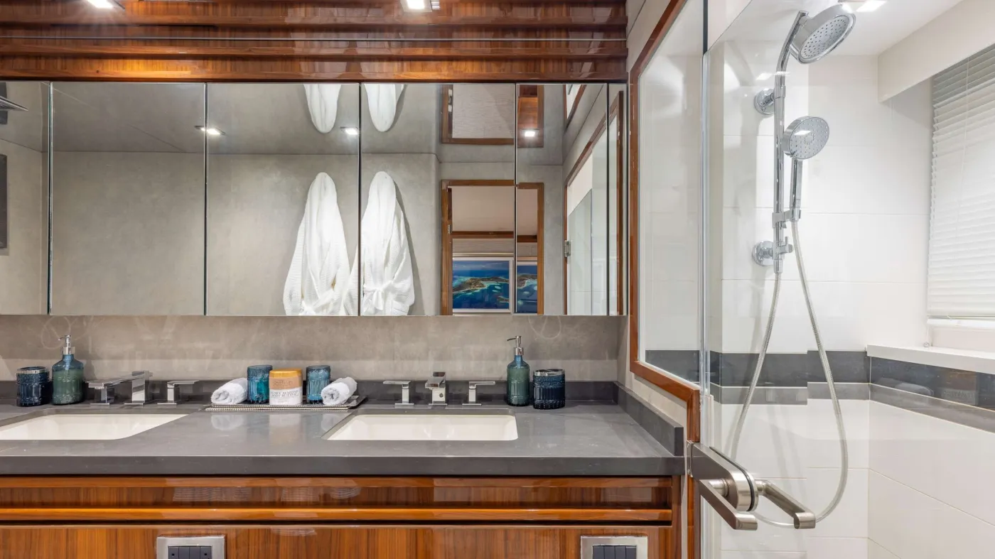 <p>King Primary Stateroom En-suite</p>