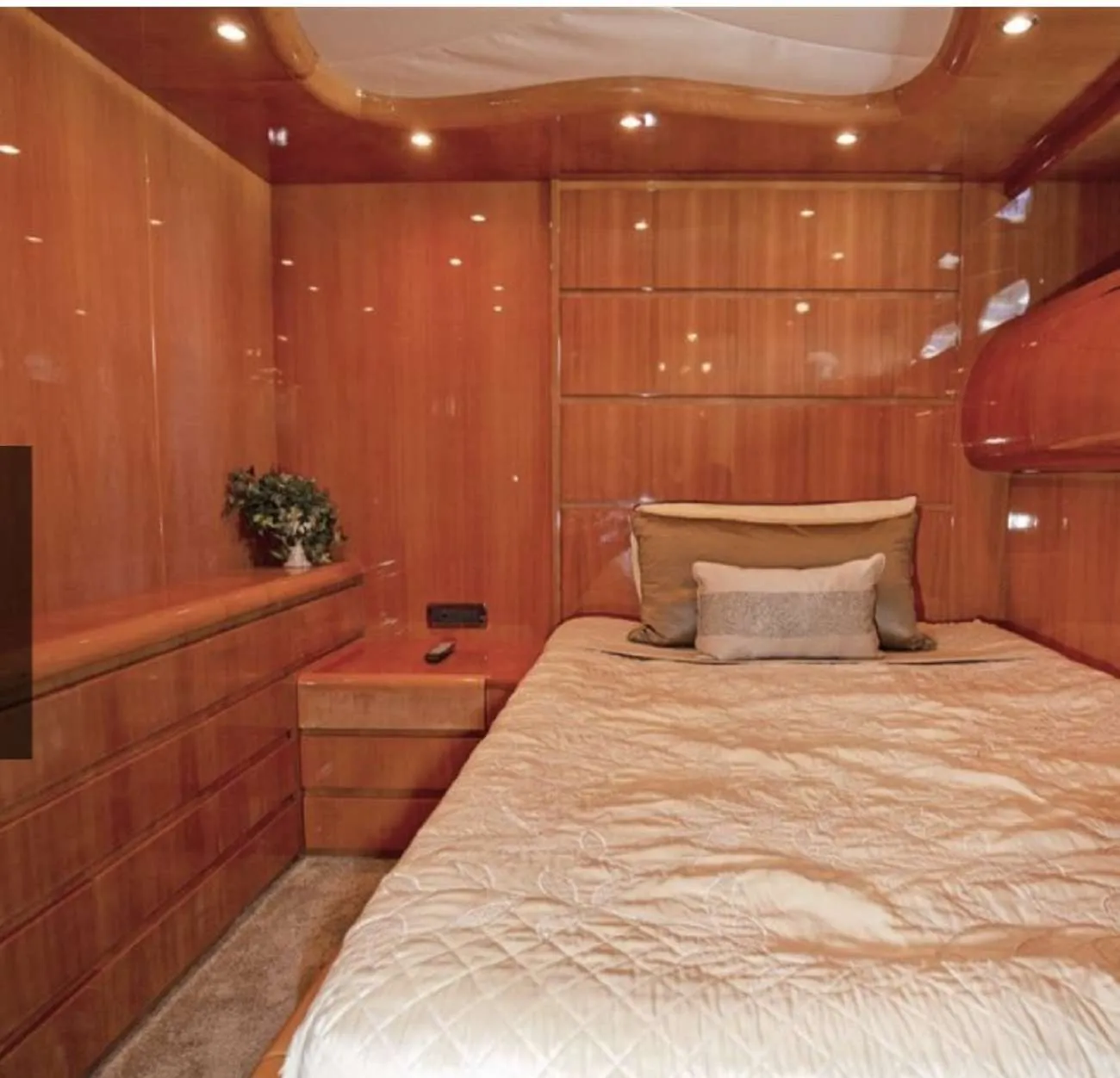 <p>Double Stateroom</p>
