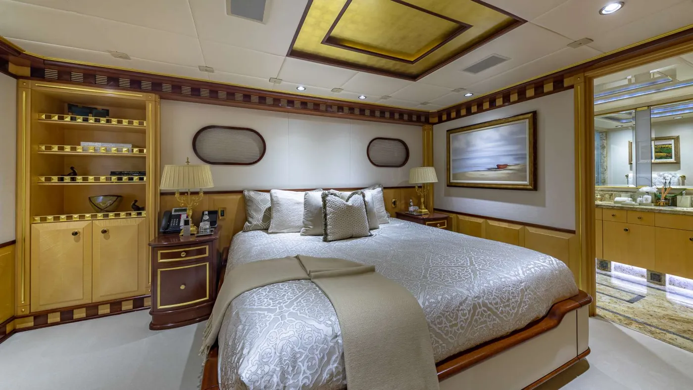 <p>Guest Stateroom (King) x2</p>