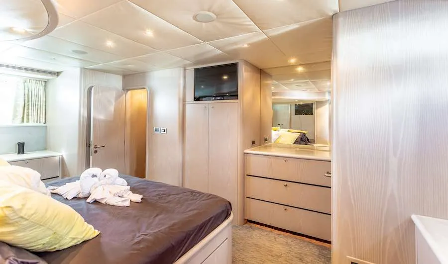 <p>Another view of the master king suite</p>