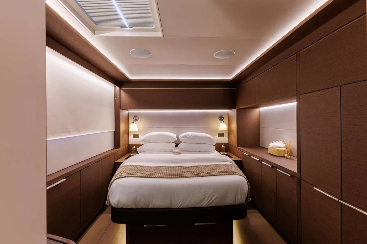 <p>Starboard AFT Stateroom</p>